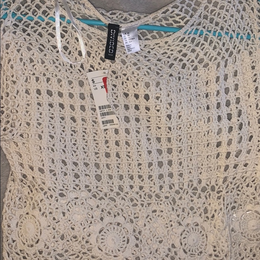 H&M DIVIDEND XS KNITTED CROCHET LONGSLEEVE SHIRT